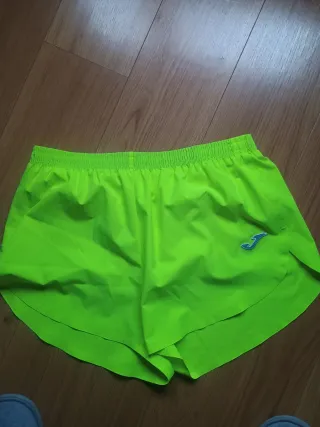 Pantalón corto running Joma verde lima