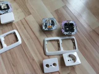 Enchufes e interruptores varios