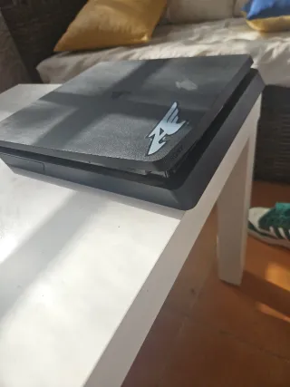 Consola PS4 Slim Negra