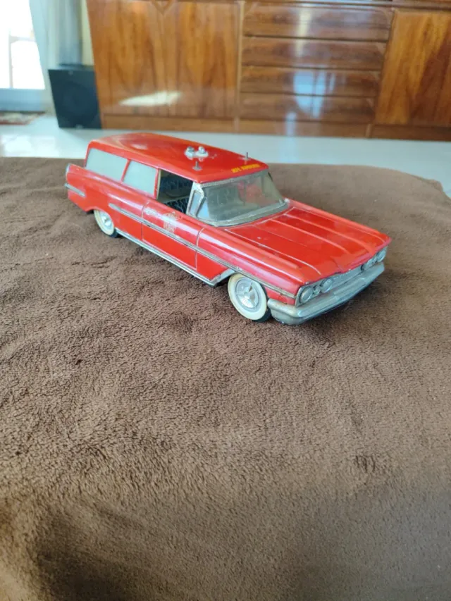 Coche Oldsmobile Años 60