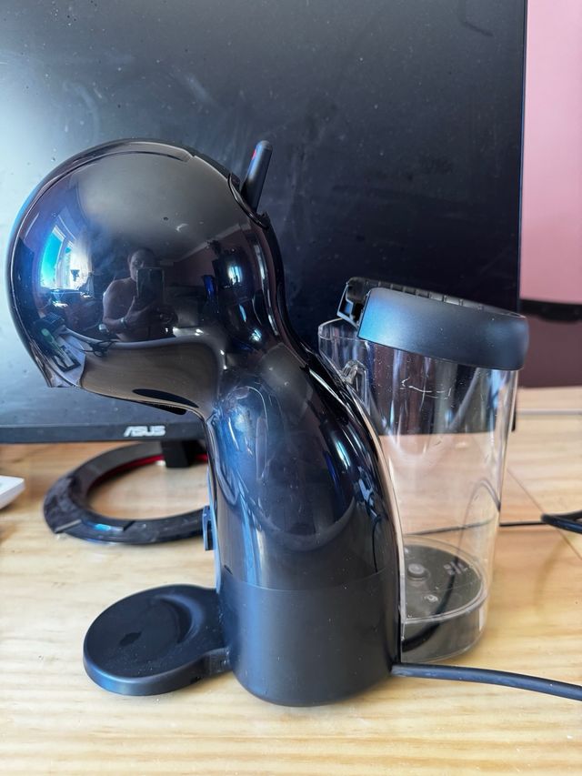 Cafetera Krups Dolce Gusto Negra