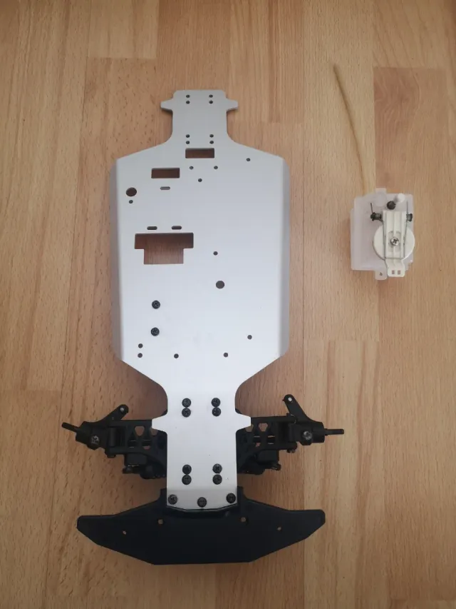 Chasis Kyosho Pure Ten Alpha + Recambios