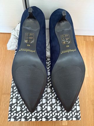 Zapatos de tacón azul marino talla 40