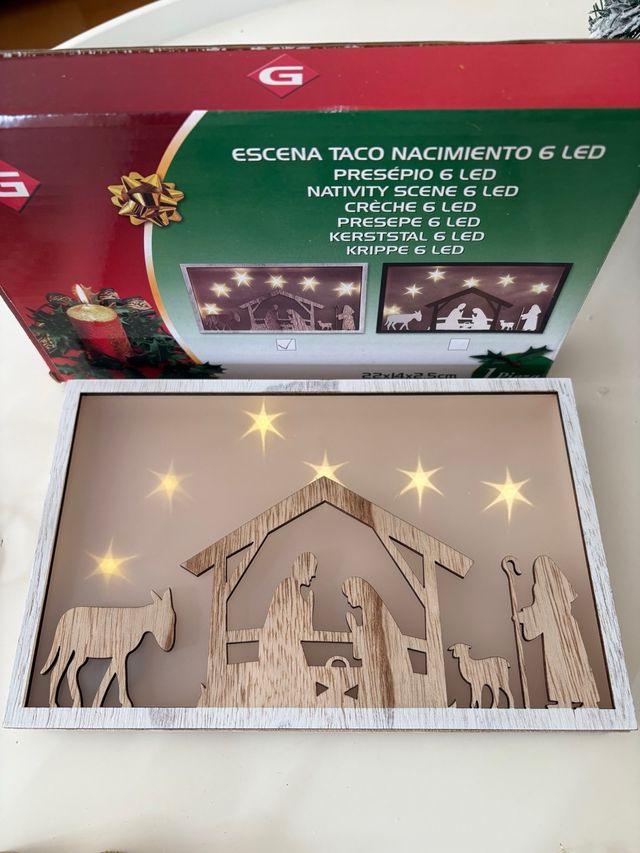 Árbol Navideño y pesebre de Belén