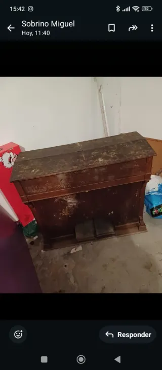 Órgano antiguo de madera, 150años