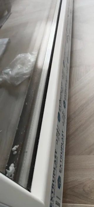 Ventana PVC Climalit 120x60 Nueva Blanca/Negra