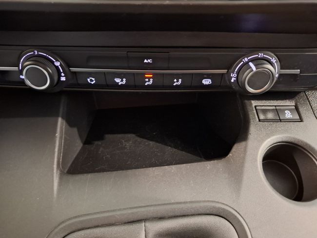 Peugeot Partner 2020, foto 19