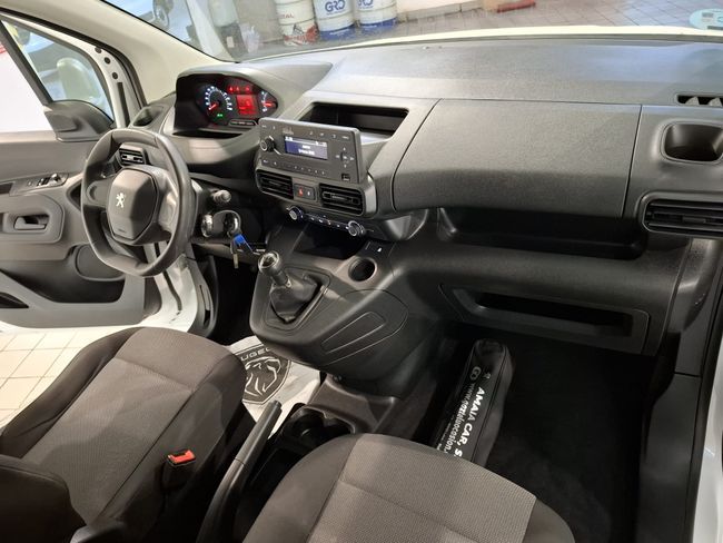 Peugeot Partner 2020, foto 25