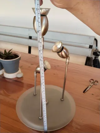 Lámpara colgante dorada y transparente