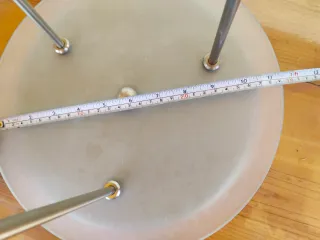 Lámpara colgante dorada y transparente