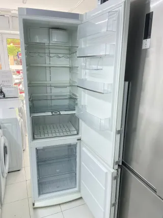 Nevera Electrolux Combi Blanca