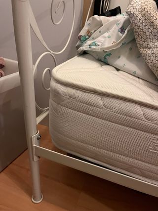 Cama Diván Metálica Blanca