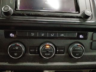 Volkswagen Transporter T6 Caravelle 2.0 TDI Trendline