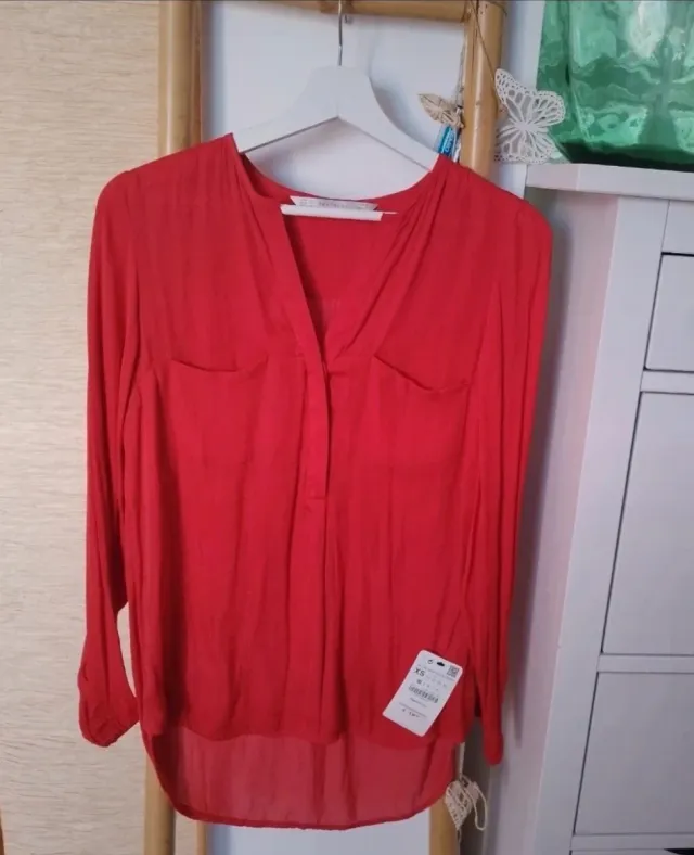 Camisa Zara Satén Roja Talla XS