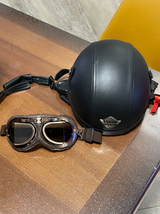 Casco Moto Custom KCO Pelle Nera