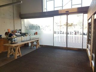Oficina en alquiler en Porta en Barcelona
