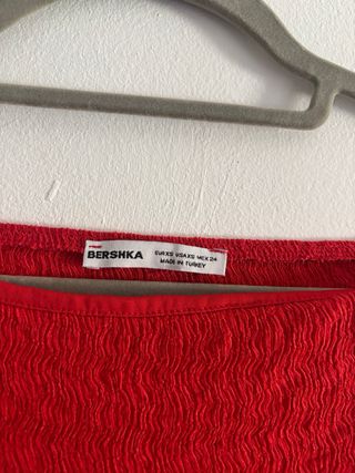 Body Bershka Rojo Escotado