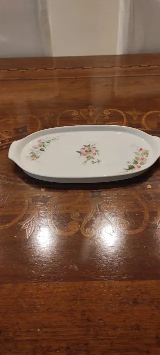 Piccolo vassoio decorato a mano