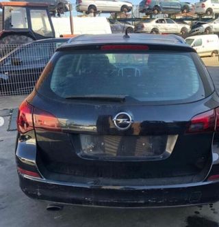 Centralita motor opel 55577674 astra j lim. 387522