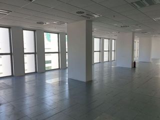 Oficina en alquiler en Porta en Barcelona