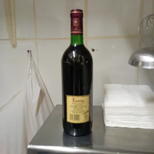 Botellas Estola 82