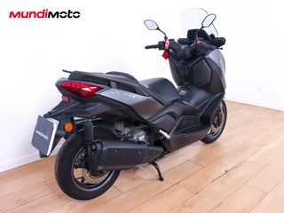 YAMAHA X-MAX 300