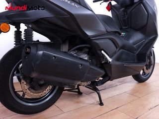 YAMAHA X-MAX 300