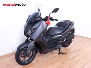 YAMAHA X-MAX 300