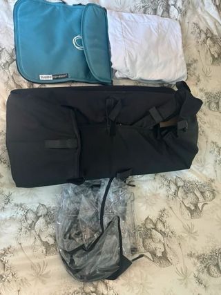 Carro Bugaboo azul y negro