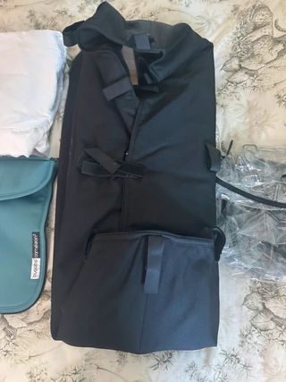 Carro Bugaboo azul y negro