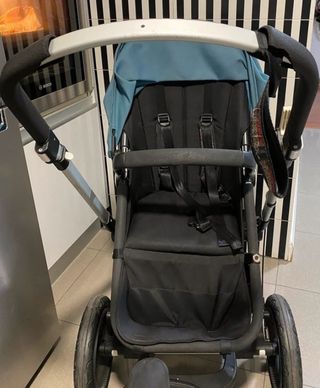 Carro Bugaboo azul y negro