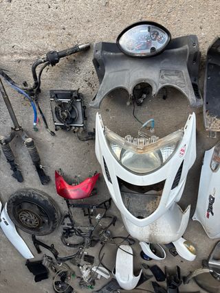 Despiece Kymco Grand Dink 125cc