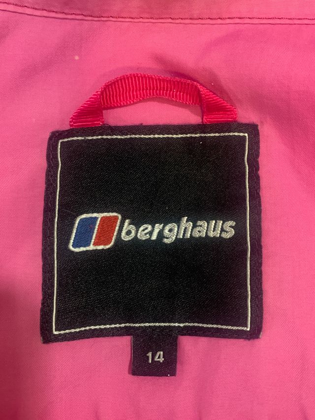 Chaqueta Berghaus impermeable rosa Talla M