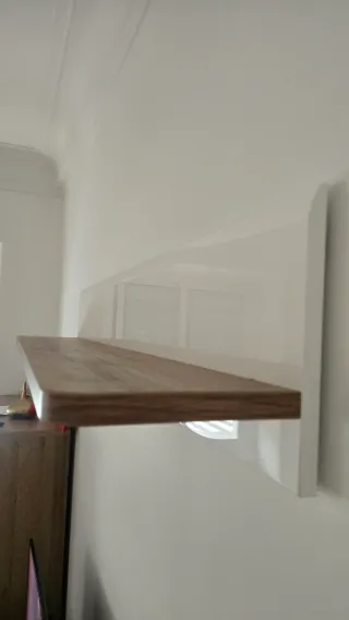 Estante de Parede Montreal Madeira e Plástico