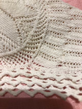 Gorrito antiguo tejido a mano