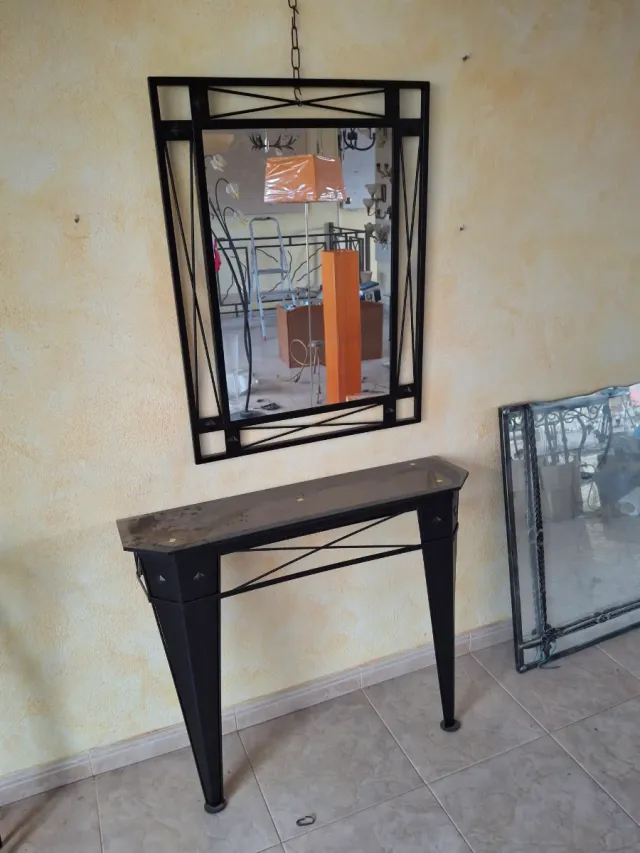 Mesa consola y espejo de metal y cristal