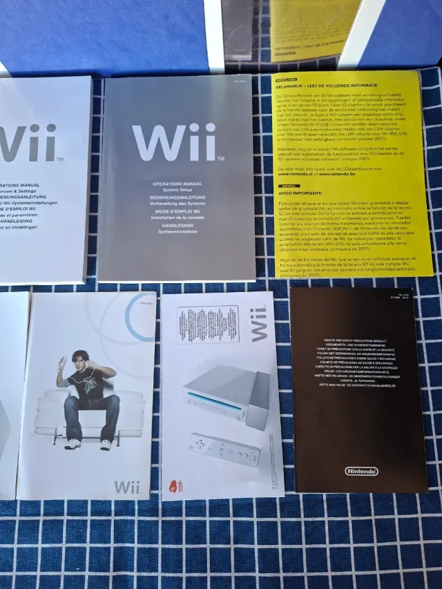 Wii ORIGINAL LOTE MANUALES Y TARJETAS DE REGISTRO