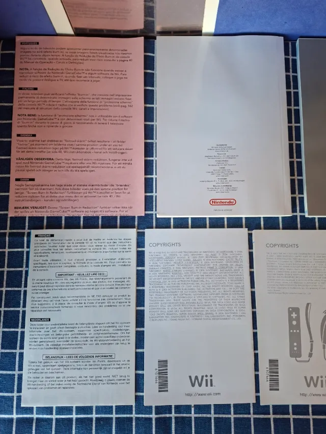 Wii ORIGINAL LOTE MANUALES Y TARJETAS DE REGISTRO