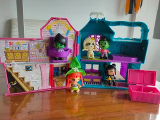 PinyPon Casa Halloween incluye 5 muñecos