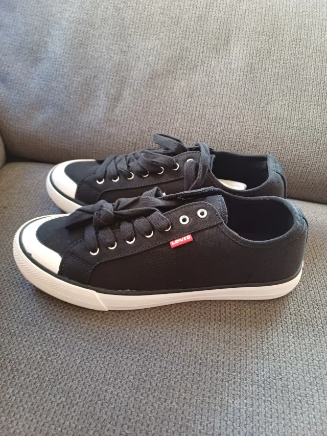 Zapatillas Levi's Hernandez Hombre Negras Blancas