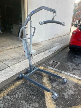 Grúa para enfermos INVACARE BIRDIE. COMPACT