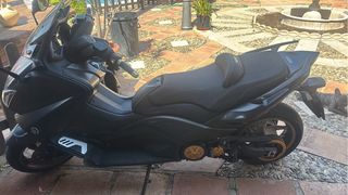 Yamaha TMAX 530 Negra
