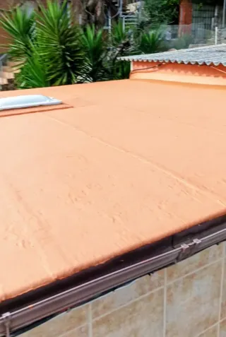 Servicios de reparación cubiertas: tejados y ter
