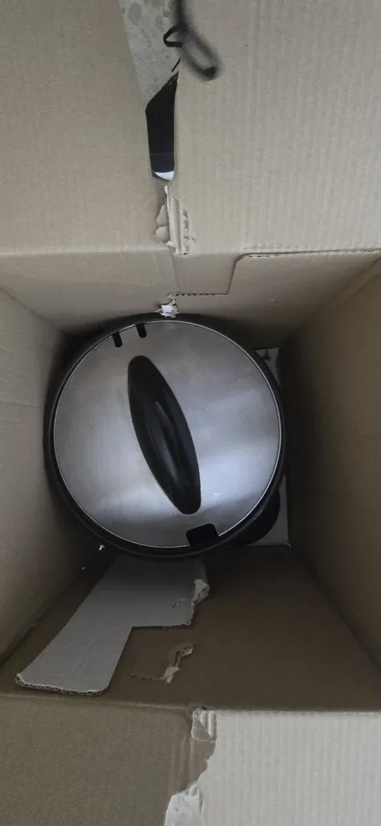 Freidora redonda con cesta