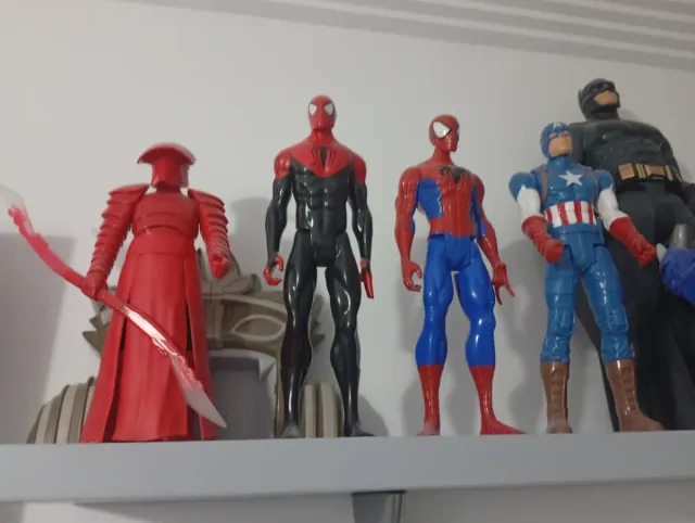 Muñecos de acción variados