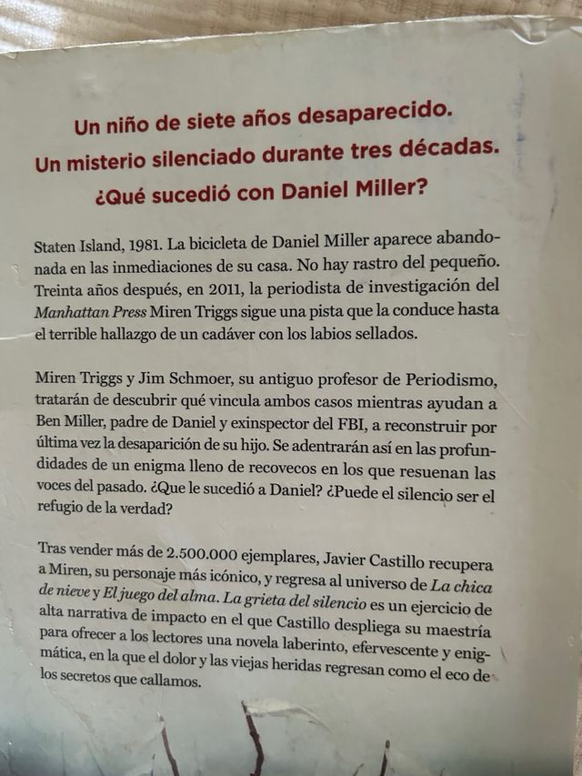 La grieta del silencio / The Fissure of Silence...