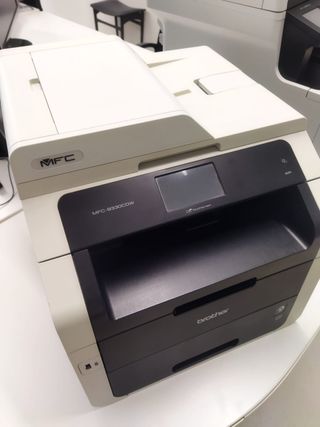 Impresora Brother MFC-9330CDW Láser Color