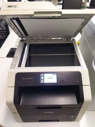 Impresora Brother MFC-9330CDW Láser Color