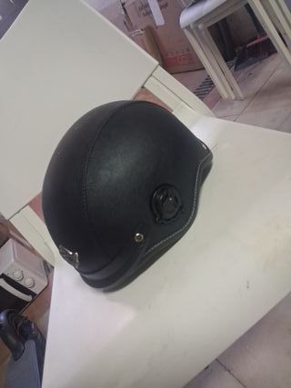 Casco de moto estilo retro