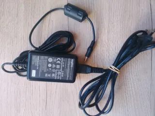 Cámara de vídeo Xacti HD 720p ( no carga )